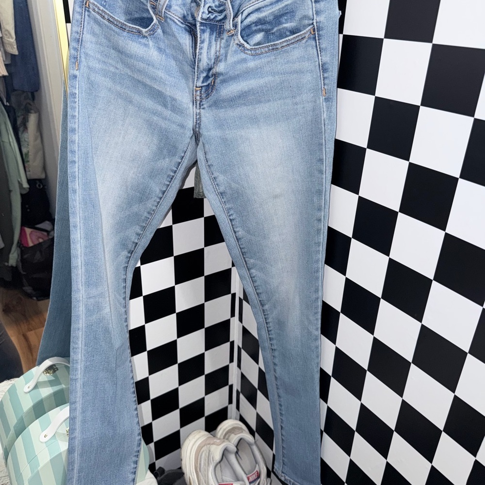 American Eagle Outfitters Light Blue Skinny Jeans
